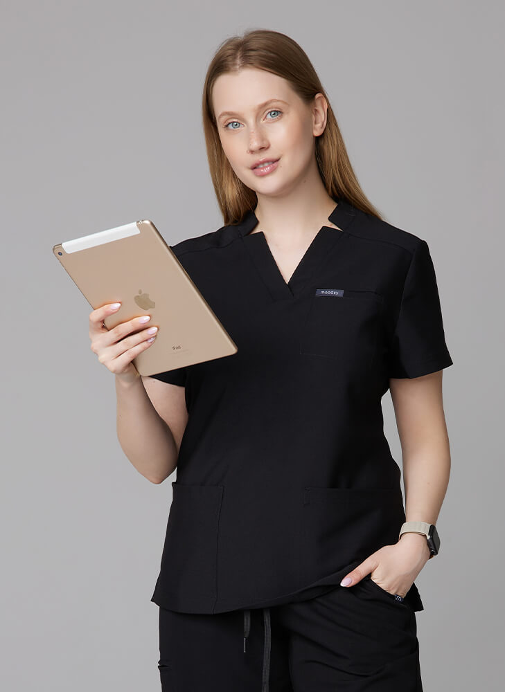 Bluza damska medyczna comfy black