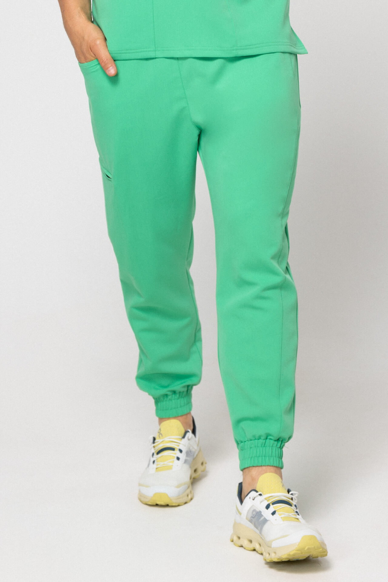 spodnie sporty jasna zieleń spodnie sporty