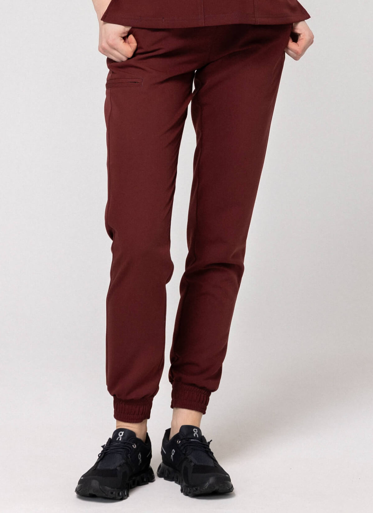 spodnie-scrubs-comfy-wine-1