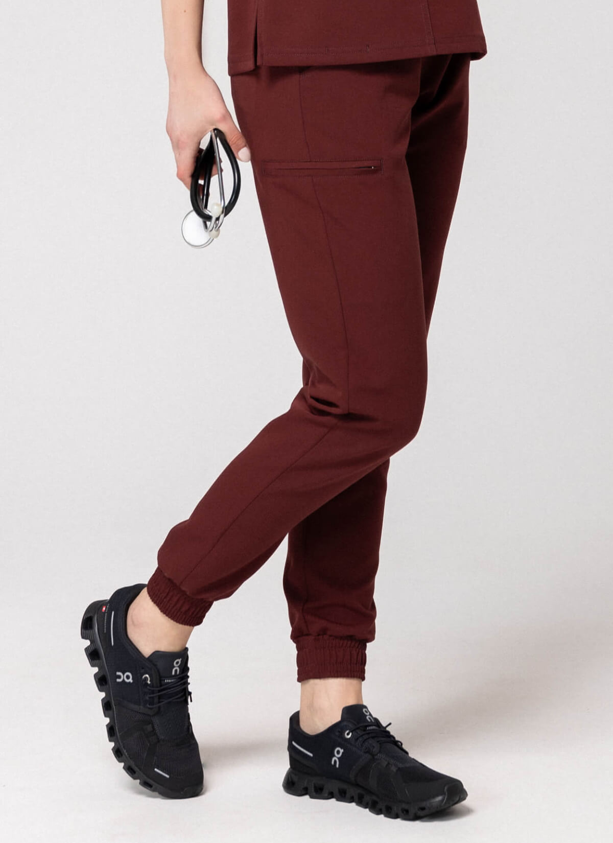 spodnie-scrubs-comfy-wine-2