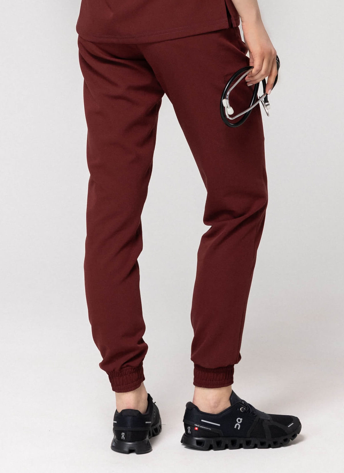 spodnie-scrubs-comfy-wine-3